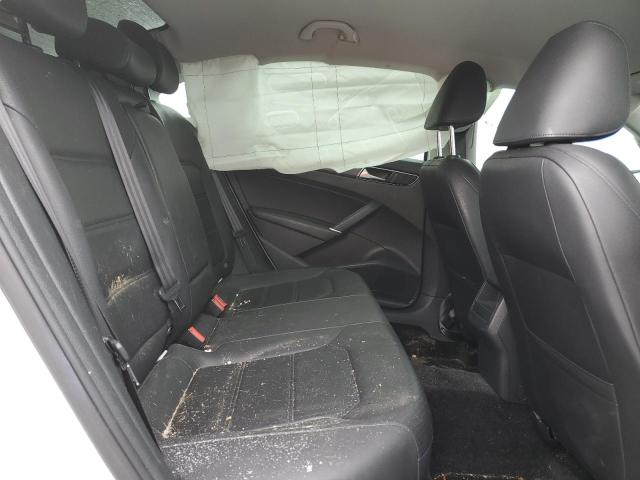 1VWDT7A3XHC040992 - 2017 VOLKSWAGEN PASSAT R-LINE Weiß Foto 10