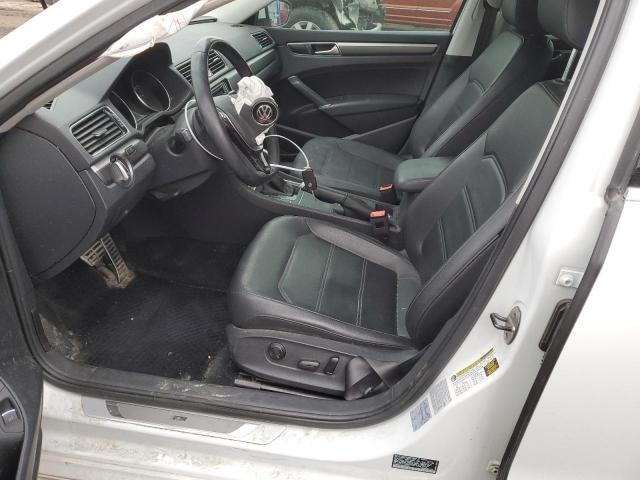 1VWDT7A3XHC040992 - 2017 VOLKSWAGEN PASSAT R-LINE Weiß Foto 7