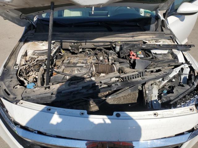 1HGCV1F18KA073362 - 2019 HONDA ACCORD LX WHITE photo 11