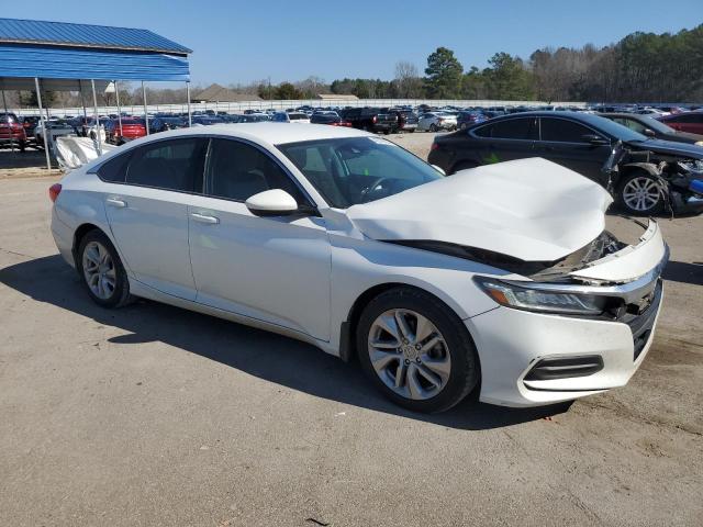 1HGCV1F18KA073362 - 2019 HONDA ACCORD LX WHITE photo 4