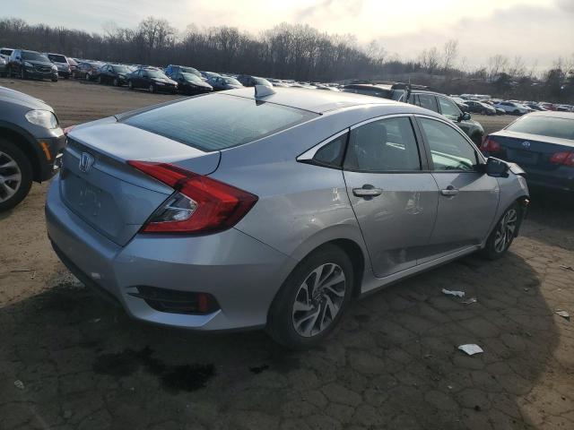 19XFC2F70JE209541 - 2018 HONDA CIVIC EX SILVER photo 3