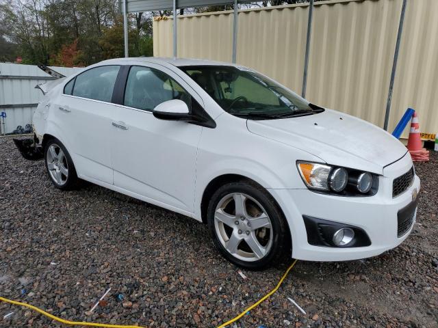 1G1JE5SB9G4137015 - 2016 CHEVROLET SONIC LTZ WHITE photo 4