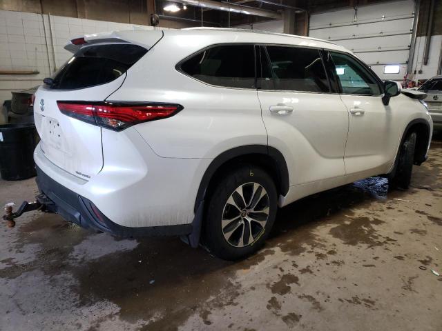 5TDGZRBH1LS034526 - 2020 TOYOTA HIGHLANDER XLE WHITE photo 3