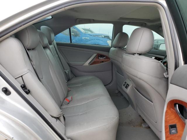 4T1BK3EK7BU629888 - 2011 TOYOTA CAMRY SE SILVER photo 10