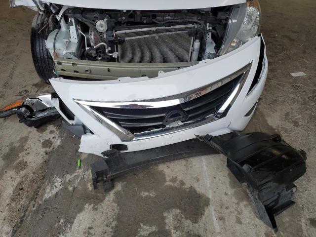 3N1CN7AP5JL859126 - 2018 NISSAN VERSA S WHITE photo 12