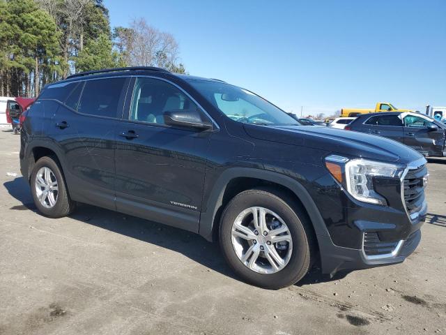 3GKALMEV2NL302282 - 2022 GMC TERRAIN SLE BLACK photo 4