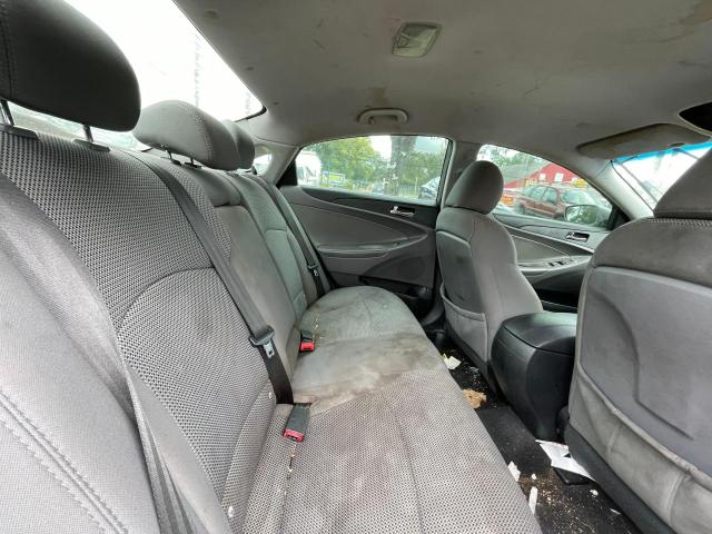 5NPEB4AC0CH489085 - 2012 HYUNDAI SONATA GLS GRAY photo 6