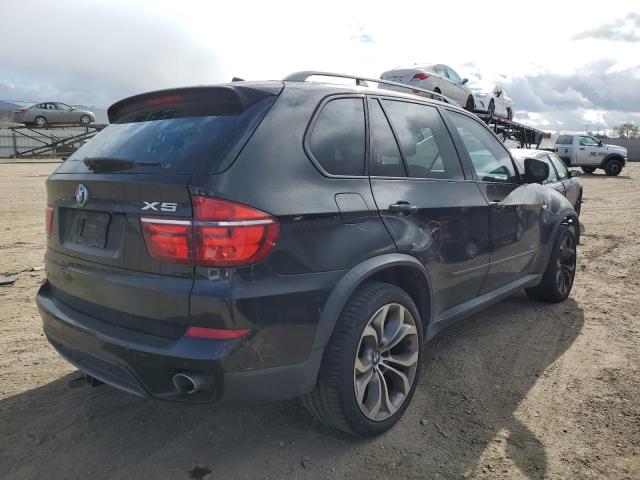 5UXZW0C58BL662681 - 2011 BMW X5 XDRIVE35D BLACK photo 3