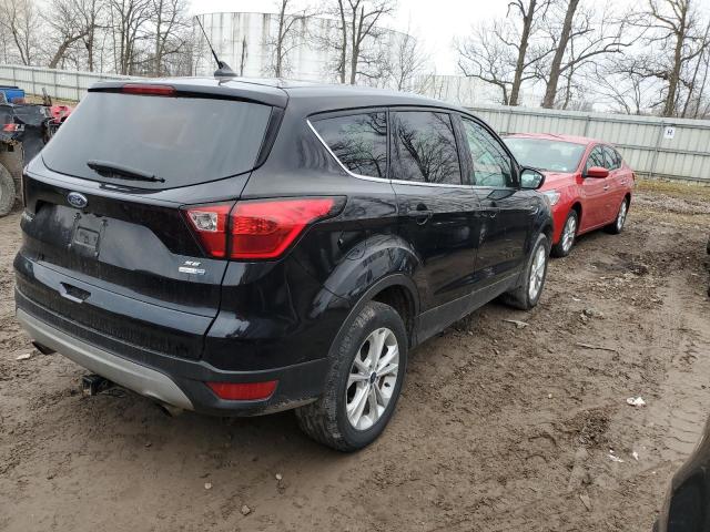 1FMCU9GD1KUC43757 - 2019 FORD ESCAPE SE BLACK photo 3