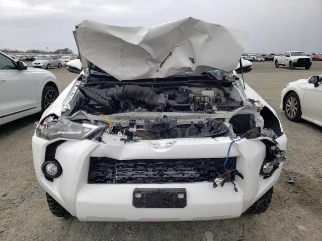 JTEBU5JR0J5578493 - 2018 TOYOTA 4RUNNER SR5/SR5 PREMIUM 白色 照片 5