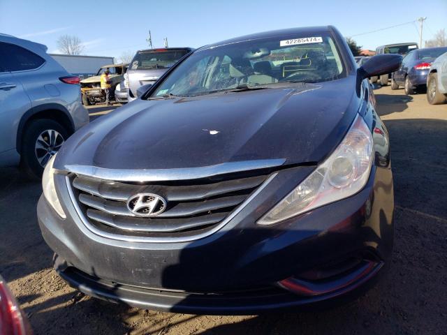 5NPEB4AC1CH453874 - 2012 HYUNDAI SONATA GLS GRAY photo 5