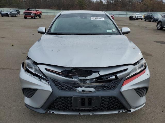 4T1B11HK3KU807864 - 2019 TOYOTA CAMRY L SILVER photo 5