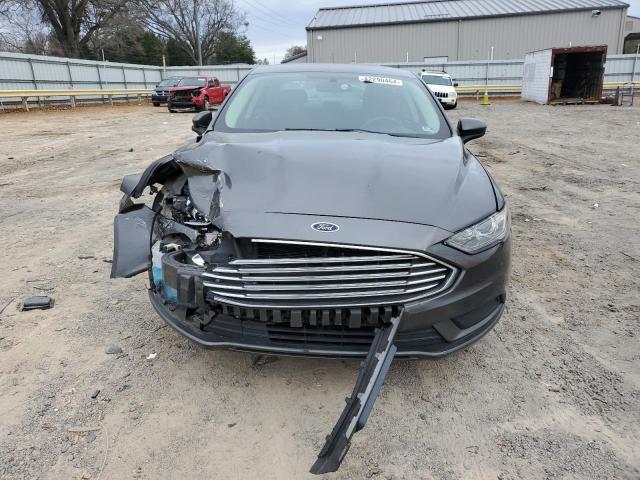 3FA6P0H75HR107070 - 2017 FORD FUSION SE GRAY photo 5