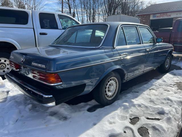 WDBAB33A9EA038539 - 1984 MERCEDES-BENZ 300 DT BLUE photo 4