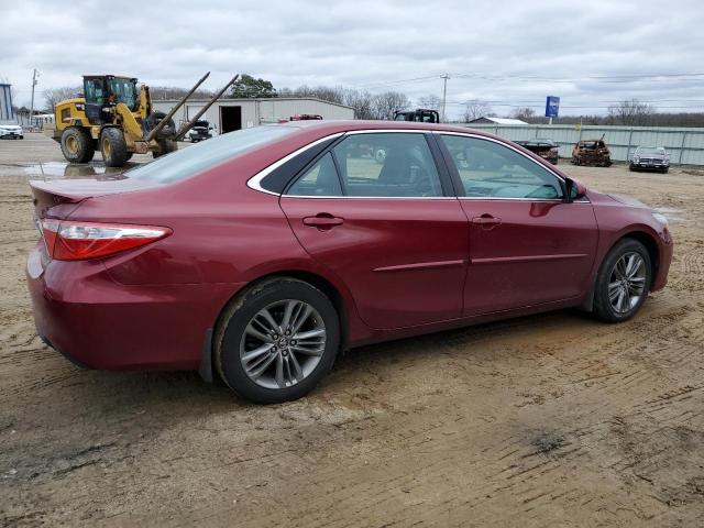 4T1BF1FKXHU763147 - 2017 TOYOTA CAMRY LE RED photo 3