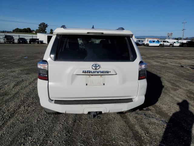 JTEBU5JR4G5331857 - 2016 TOYOTA 4RUNNER SR5/SR5 PREMIUM WHITE photo 6