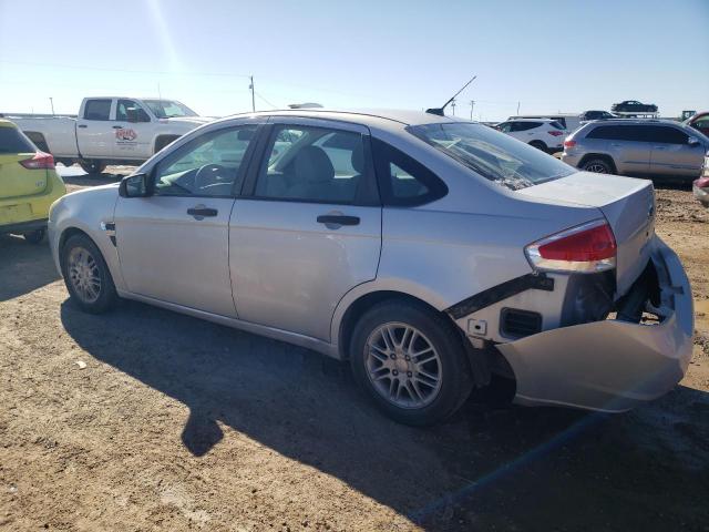 1FAHP35N88W172618 - 2008 FORD FOCUS SE SILVER photo 2