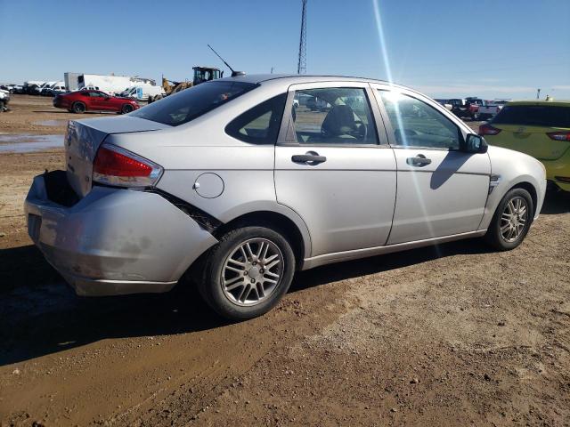 1FAHP35N88W172618 - 2008 FORD FOCUS SE SILVER photo 3