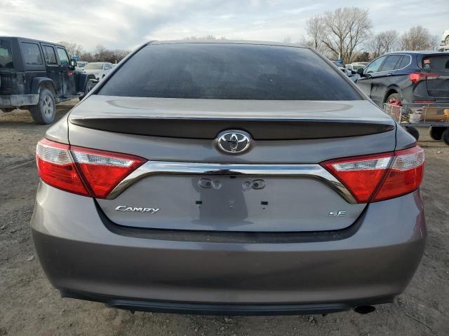 4T1BF1FK8HU293684 - 2017 TOYOTA CAMRY LE GRAY photo 6