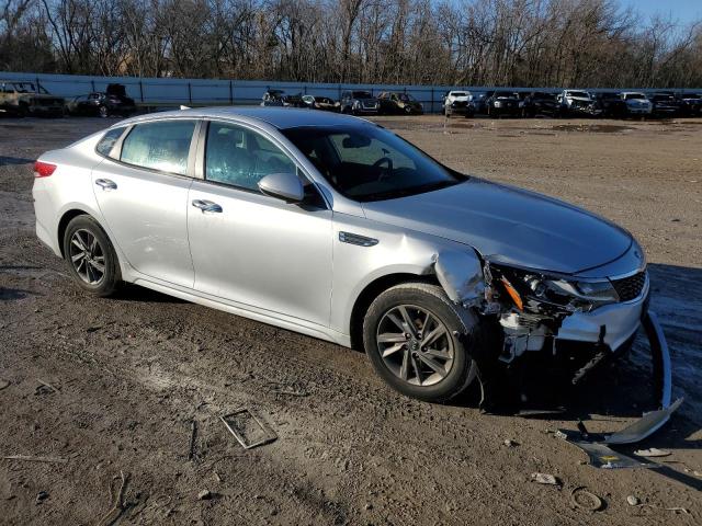 5XXGT4L32LG422776 - 2020 KIA OPTIMA LX SILVER photo 4