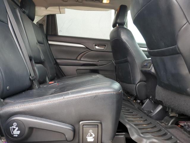 5TDKKRFH4GS181986 - 2016 TOYOTA HIGHLANDER XLE WHITE photo 11