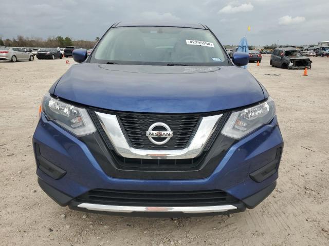 KNMAT2MT0JP606984 - 2018 NISSAN ROGUE S BLUE photo 5