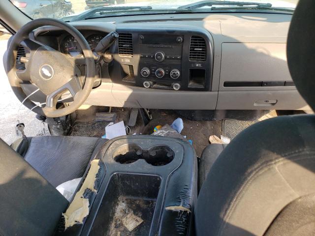 1GCEC14X67Z599387 - 2007 CHEVROLET SILVERADO C1500 CLASSIC WHITE photo 8