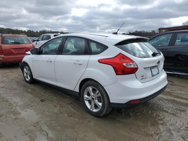 1FADP3K29DL215870 - 2013 FORD FOCUS SE WHITE photo 2