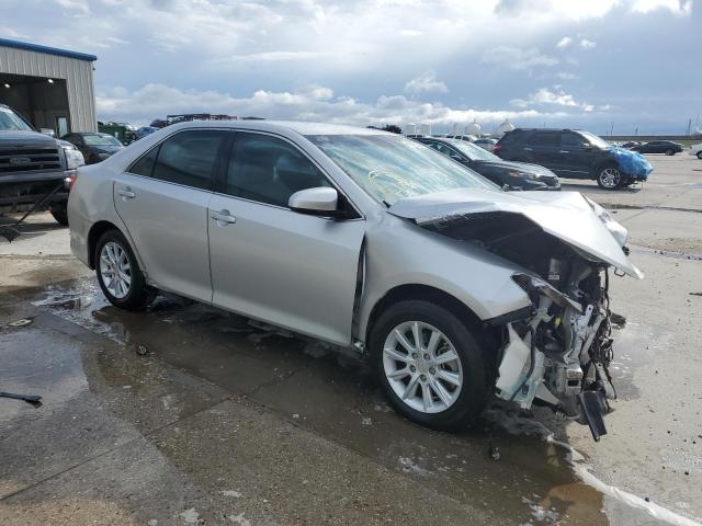 4T4BF1FK7CR186334 - 2012 TOYOTA CAMRY BASE SILVER photo 4