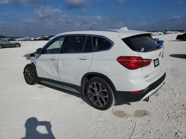 WBXJG7C0XM5S29124 - 2021 BMW X1 SDRIVE28I WHITE photo 2