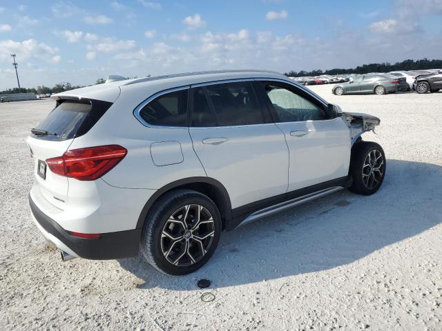 WBXJG7C0XM5S29124 - 2021 BMW X1 SDRIVE28I WHITE photo 3