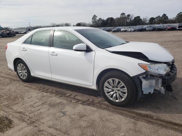 4T1BF1FK0EU377252 - 2014 TOYOTA CAMRY L WHITE photo 4