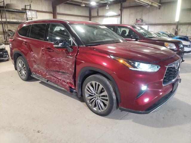 5TDEBRCH2MS021652 - 2021 TOYOTA HIGHLANDER HYBRID PLATINUM MAROON photo 4