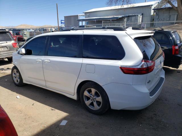 5TDKZ3DC7KS014367 - 2019 TOYOTA SIENNA LE WHITE photo 2