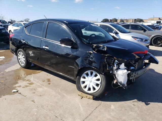 3N1CN7AP8JL834057 - 2018 NISSAN VERSA S BLACK photo 4