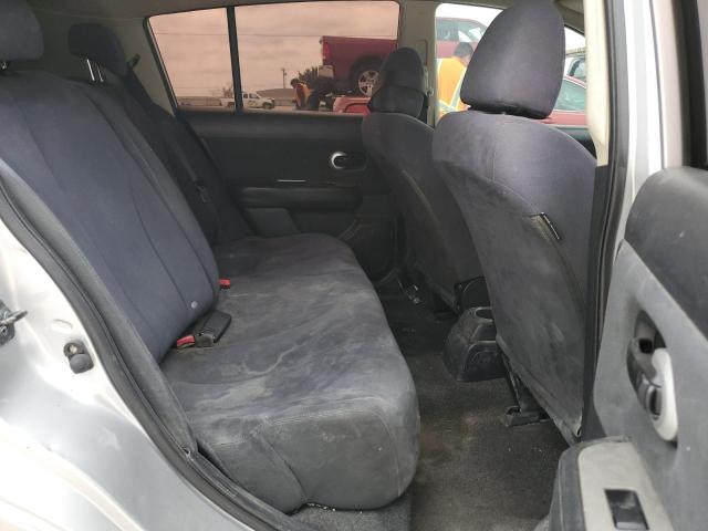 3N1BC13E99L470317 - 2009 NISSAN VERSA S SILVER photo 10