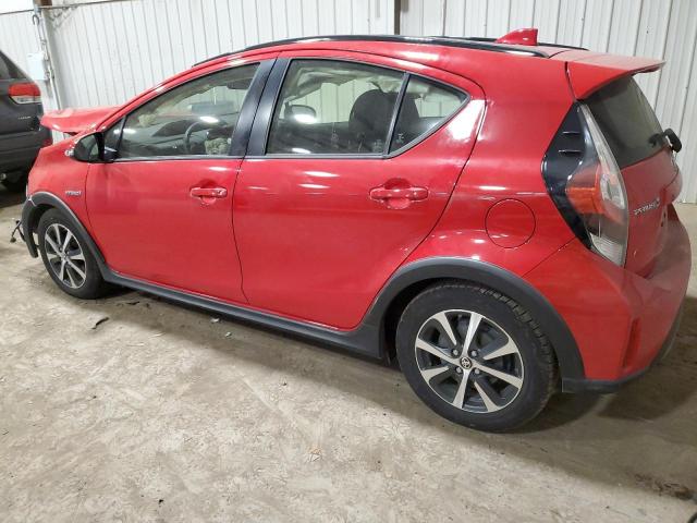 JTDKDTB34J1618746 - 2018 TOYOTA PRIUS C RED photo 2