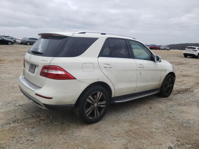 4JGDA5HB8CA025806 - 2012 MERCEDES-BENZ ML 350 4MATIC WHITE photo 3