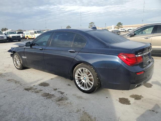 WBAYF8C57FD654595 - 2015 BMW 750 LXI BLUE photo 2