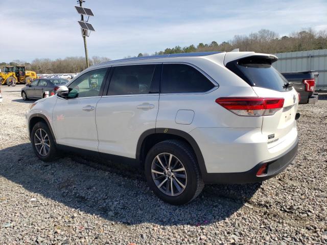 5TDKZRFH4KS319272 - 2019 TOYOTA HIGHLANDER SE WHITE photo 2