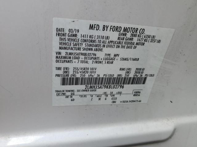 2LMHJ5AT9KBL02796 - 2019 LINCOLN MKT WHITE photo 12