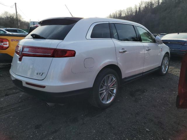 2LMHJ5AT9KBL02796 - 2019 LINCOLN MKT WHITE photo 3