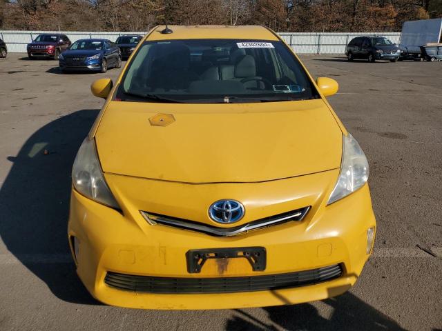 JTDZN3EU4E3308509 - 2014 TOYOTA PRIUS V YELLOW photo 5