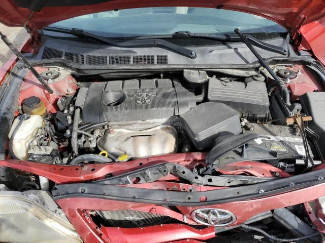 4T1BF3EK1BU183113 - 2011 TOYOTA CAMRY BASE RED photo 11