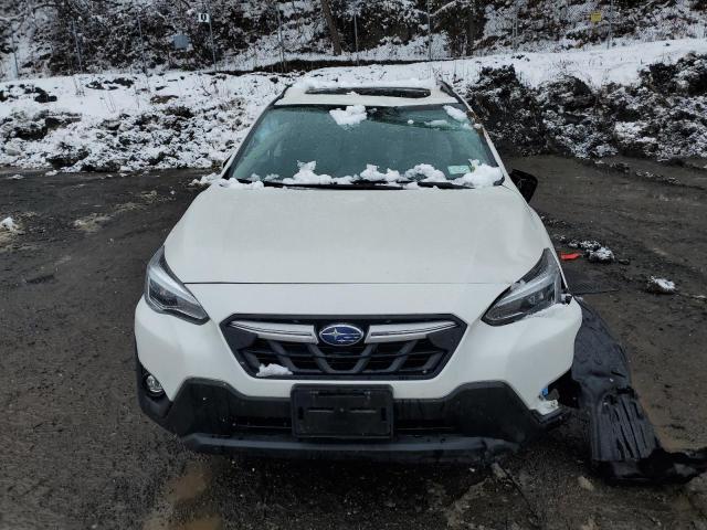 JF2GTHNCXMH374938 - 2021 SUBARU CROSSTREK LIMITED WHITE photo 5