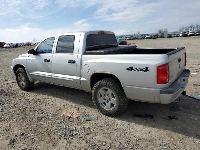 1D7HW48K66S666846 - 2006 DODGE DAKOTA QUAD SLT SILVER photo 2