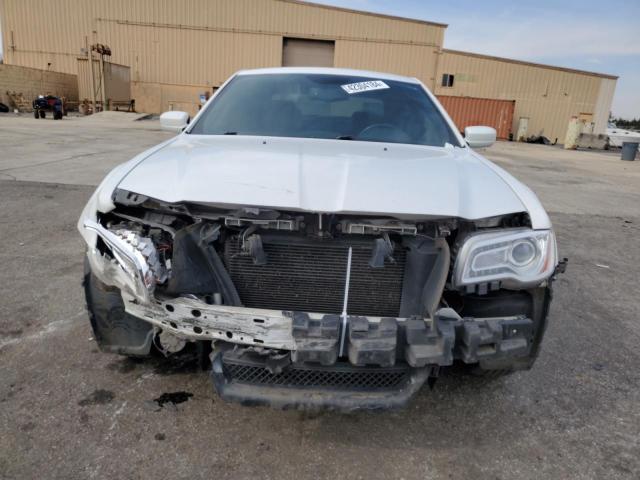 2C3CCAAG9DH556500 - 2013 CHRYSLER 300 WHITE photo 5