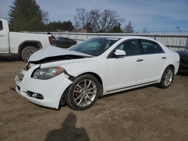 1G1ZE5E18BF353733 - 2011 CHEVROLET MALIBU LTZ თეთრი ფოტო 1