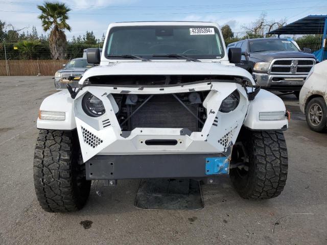 1C4JJXP6XMW757608 - 2021 JEEP WRANGLER U SAHARA 4XE WHITE photo 5