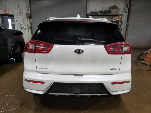 KNDCB3LC0K5221215 - 2019 KIA NIRO FE WHITE photo 6